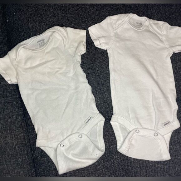 Plain White Baby Onesies Bundle 3 - Picture 4 of 16
